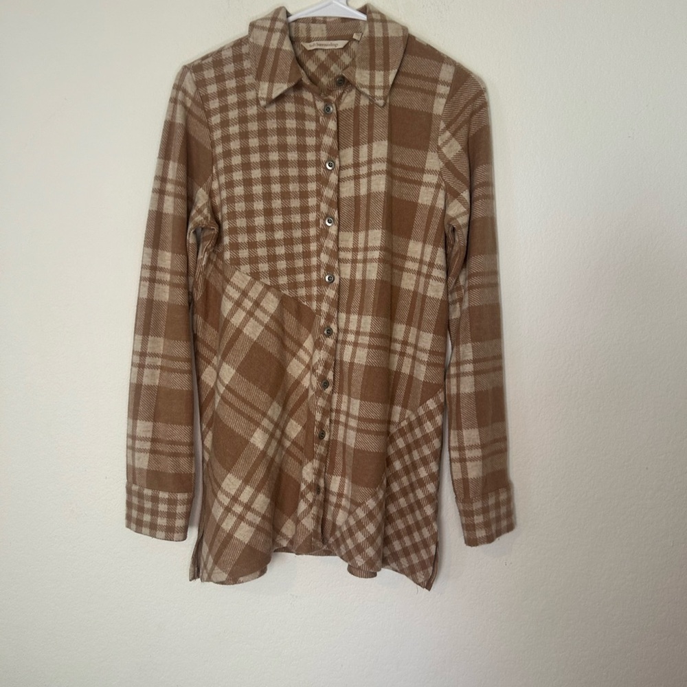 Soft Surroundings Women's Paramour
Tan Plaid Tunic Fleece Button Up Top SZ XS
